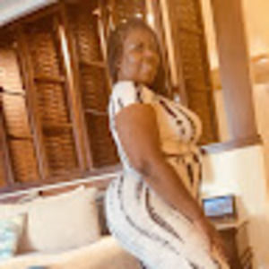 Meet your Posher, Regina